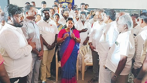 ராஜபாளையத்தில் மருத்துவ முகாமை தொடங்கி வைத்து பேசிய அமைச்சர் ஜெகதீஸ்வரி.
