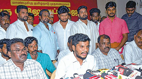 அனைத்துக் கோயில்களிலும் ரகசியமாக ஆய்வு: அறநிலையத் துறை அமைச்சர் ரமேஷ் தகவல் 