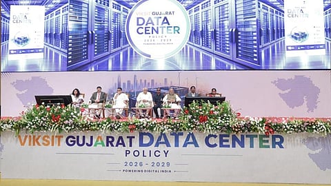குஜராத்தில் டிஜிட்டல் புரட்சி - ரூ.6 லட்சம் கோடிக்கு இலக்கு