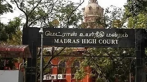திருச்சி கிழக்கு உள்ளிட்ட தொகுதிகளில் இடைத்தேர்தலுக்கு தடை கோரிய வழக்கில் தீர்ப்பு ஒத்திவைப்பு