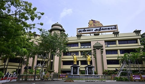 குதிரை பேர விவகாரத்தில் தவெக அரசின் நடவடிக்கை குறித்து எஃப்ஐஆர் பதிவு செய்ய வேண்டும்: திமுக மீண்டும் புகார்