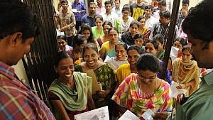 7.5 சதவீத உள்ஒதுக்கீடு பொறியியல் சேர்க்கையில் 139 பேருக்கு ஆணை
