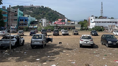 பழநி ரூ.100 கோடி நில விவகாரம்: 3 பேர் தலைமறைவு; தீவிர தேடுதல் வேட்டையில் சிபிசிஐடி போலீஸார்
