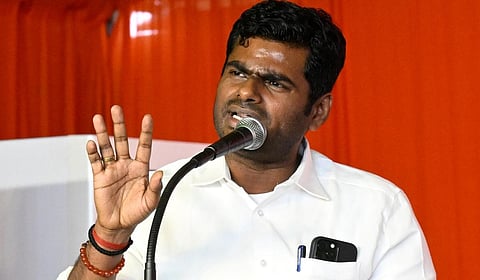 விதியை மீறிய டாஸ்மாக் கடை குறித்து ரீல்ஸ் மூலம் அம்பலப்படுத்துங்கள்: ‘வீ த லீடர்ஸ்’ அழைப்பு