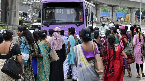 பெண்களுக்கு  வேலைவாய்ப்பை அதிகரிக்க புதிய திட்டம்: தமிழக அரசு நடவடிக்கை 