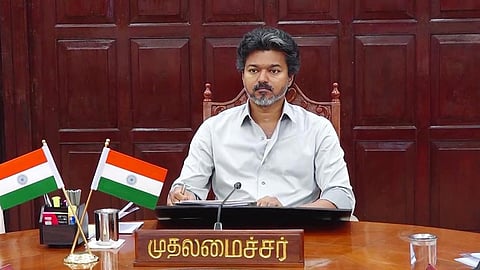 டெல்லியில் எதிர்க்கட்சிகளின் போராட்டத்துக்கு தவெக ஆதரவு: முதல்வர் விஜய் அறிவிப்பு 