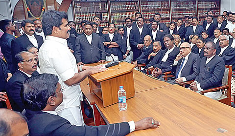 தமிழகத்தில் வழக்குகளின் தேக்கத்தை குறைக்கும் வகையில் நீதிமன்றங்களை அதிகரிக்க நடவடிக்கை: அமைச்சர் நிர்மல்குமார் தகவல்