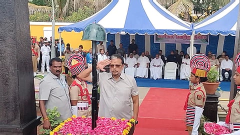 கார்கில் வெற்றி தின நிகழ்ச்சியில் வெளிப்பட்ட பூசல் - தனியாக வந்து மரியாதை செலுத்திய பாஜகவினர்