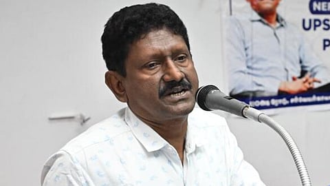 ஓய்வு பெற்ற ஐஏஎஸ் அதிகாரி சகாயம்
