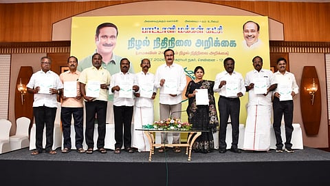 ‘ஒரு லட்சம் அரசு வேலை,  சிலிண்டருக்கு ரூ.300 மானியம், 5 புதிய மாவட்டங்கள்’ - பாமக நிழல் பட்ஜெட் அம்சங்கள்