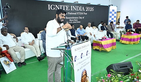 “அப்துல் கலாம் விட்டுச் சென்ற பாதையில் பயணிப்போம்” - அண்ணாமலை
