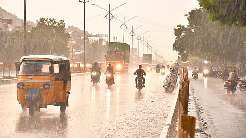 வானிலை முன்னறிவிப்பு: ஜூலை 31-ல் கோவை, நீலகிரி, தேனியில் கனமழை வாய்ப்பு