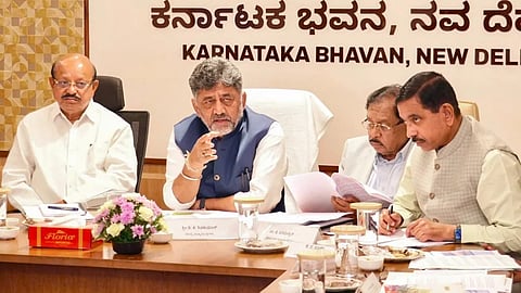 மேகே​தாட்டு அணை திட்​டம் பற்றி டெல்லியில் கர்நாடக எம்.பி.க்களுடன் டி.கே.சிவகுமார் ஆலோசனை