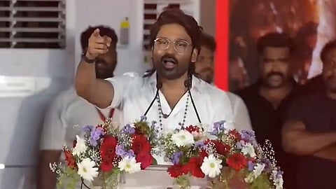 “அந்தக் குரல்தான் கடவுள்” -  ரசிகர்களை மெய்சிலிர்க்க வைத்த நடிகர் தனுஷ்