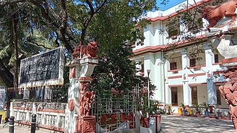 தருமபுரி கோயில்களுக்கு சொந்தமான ரூ.1,000 கோடி மதிப்பு நிலத்தின் ஆக்கிரமிப்பை 12 வாரத்தில் அகற்ற கெடு