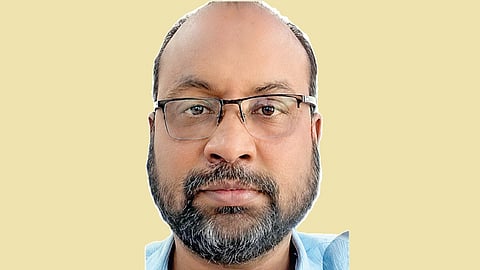 பழநி நில முறைகேட்டில் சார்-பதிவாளர் ஜஸ்டின் மணிகண்டனின் பணிக்கால ஆவணங்களை ஆய்வு செய்ய குழு