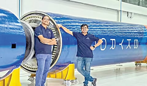 ஒற்றை வரி குறுஞ்செய்தியில் உருவான பில்லியன் டாலர்: ‘ஸ்கைரூட்’ சாம்ராஜ்யம்!