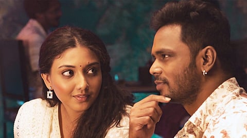 லைவ் சவுண்​டில் படமான ‘ஏன் என்னை ஏதோ செய்​தாய்’