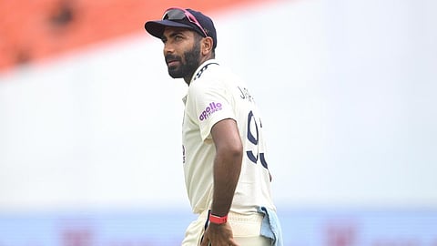 காயத்தால் இலங்கை தொடரில் இருந்து பும்ரா ‘விலகல்’ - பிசிசிஐ மறைக்கும் மர்மம் என்ன?