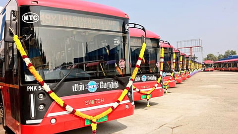 சென்னை மாநகர போக்குவரத்துக் கழகத்துக்கு ரூ.500 கோடியில் 1,000 ஏசி மின் பேருந்துகள்: பட்​ஜெட்​டில் அறிவிப்பு