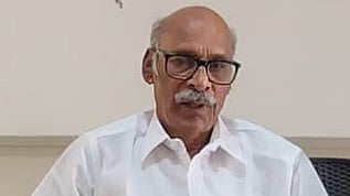தமிழ்நாடு அரசுப் பணியாளர் சங்க சிறப்புத் தலைவர் கு.பாலசுப்ரமணியன்