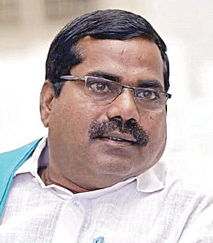 <div class="paragraphs"><p>இளங்கீரன்</p></div>