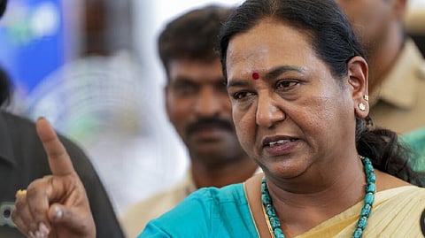 “எந்த மாற்றமும் தரவில்லை” - விஜய் அரசு மீது பிரேமலதா சாடல்