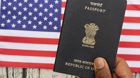 அமெரிக்கா செல்லும் இந்திய மாணவர்களுக்கான விசா 62% சரிவு