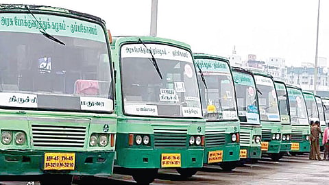 வார கடைசி நாளையொட்டி 1,805 சிறப்பு பேருந்துகள் இன்று முதல் இயக்கம்: போக்குவரத்து துறை அறிவிப்பு