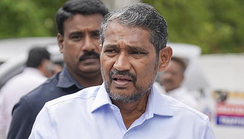 பரந்தூர் ஏகனாபுரத்தில் சமூக நலக்கூடம் கட்டப்படும்: அமைச்சர் வன்னி அரசு உறுதி