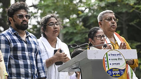 மேற்கு வங்க முன்னாள் முதல்வர் மம்தா மீது வழக்கு