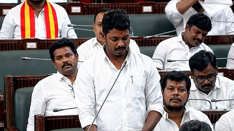 அமைச்சர் விக்னேஷ்