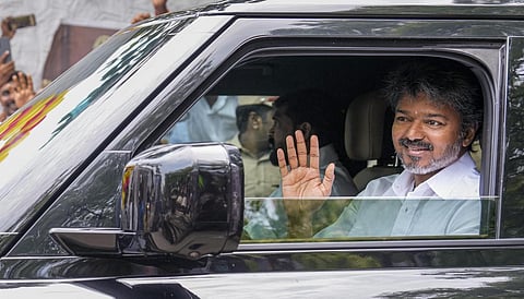 வெளிநாட்டு முதலீடுகளை ஈர்ப்பதற்காக முதல்வர் விஜய் செப்.10-ல் இங்கிலாந்து பயணம்