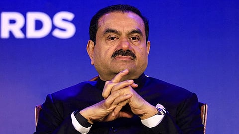பாஜக ஆட்சி செய்யாத மாநிலங்களில் ரூ.5 லட்சம் கோடி முதலீடு செய்ய அதானி திட்டம்