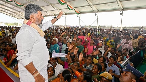 ஆசிரியர்கள் பெயருக்கு முன்பு ‘Tr’ என பயன்படுத்தலாம்: கர்நாடக முதல்வர் அறிவிப்பு