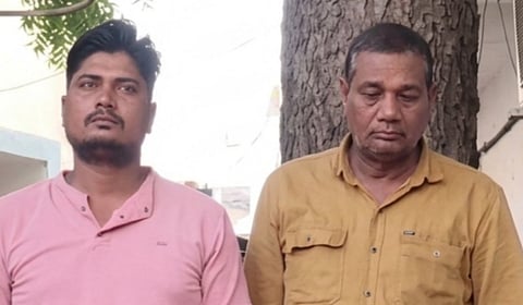 ஆண் நண்பருடன் இருக்கும் வீடியோ சமூக வலைதளத்தில் பரவியதால் இளம்பெண்ணை கொன்ற தந்தை, சகோதரர் கைது 