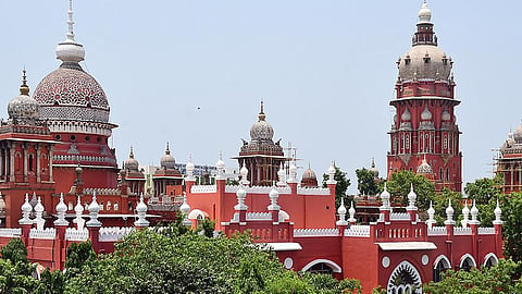 ‘தாய் மாமன் தங்க மோதிரம்’ திட்டத்துக்காக ஜாய் ஆலுக்காஸுக்கு டெண்டர் வழங்கியதை எதிர்த்த வழக்கு தள்ளுபடி