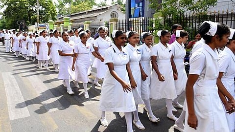 மாநகராட்சி மருத்துவமனைகளில் 512 செவிலியர் பணியிடங்களுக்கு விண்ணப்பிக்கலாம்