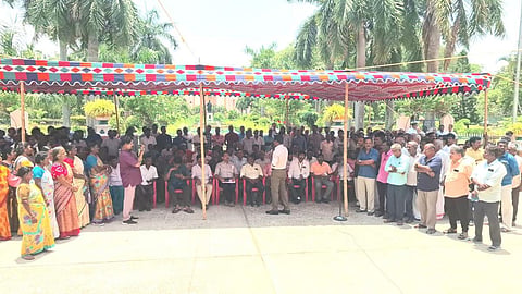 அண்ணாமலை பல்கலை. ஊழியர் காலவரையற்ற வேலைநிறுத்தம் தொடக்கம்