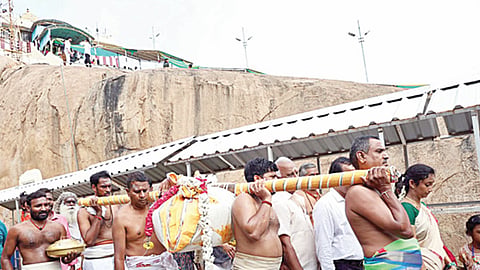 திருச்சி மலைக்கோட்டை கோயிலில் விநாயகருக்கு 150 கிலோ கொழுக்கட்டை படையல்