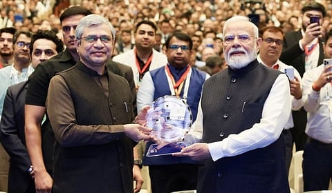 “உல​கின் நம்​பக​மான உற்​பத்தி மைய​மாக மாறி வரும் இந்தியா” - பிரதமர் மோடி