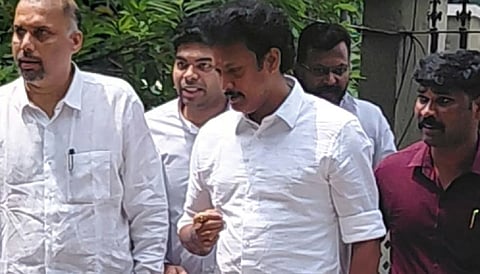 அன்பில் மகேஸிடம் 7 மணி நேரம் போலீஸ் விசாரணை