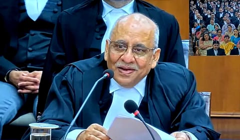 உடல் தானம், பிஎம் கேர்ஸ் நிதிக்கு ரூ.1 கோடி: ஓய்வு நாளில் நீதிபதி அவனிந்​திர குமார் சிங் அறிவிப்பு 