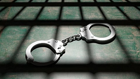 சென்னையில் பெண்ணை பெட்ரோல் ஊற்றி எரித்து கொல்ல முயன்றவர் கைது