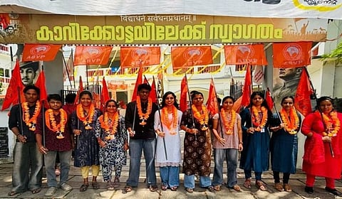 கேரள கல்​லூரி​யில் ஏபிவிபி அமோக வெற்றி 