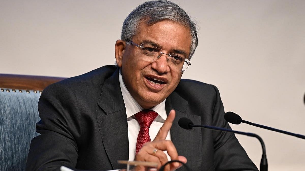 தேர்தல் ஆணைய சர்ச்சையும் பின்னணியும் - எக்ஸ்ப்ளைனர் வீடியோ