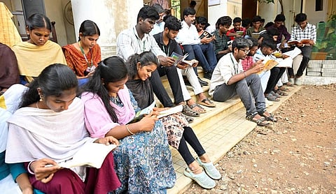 தனியார் பல்கலைக்கழகச் சட்டம்: அரசுக்குக் கவனம் தேவை