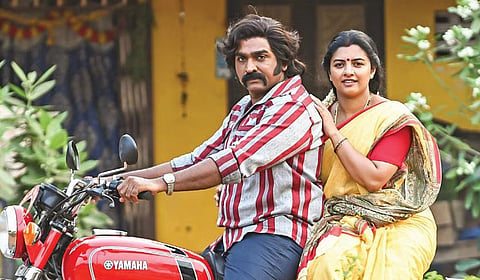 80-களின் பின்​னணி​யில் ஆக்‌ஷன், காமெடி​யுடன் ‘பத்தா’