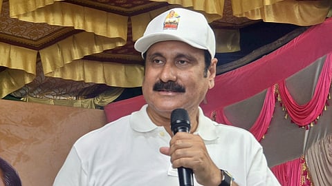 பால் சந்தையை தனியார் நிறுவனங்கள் ஆதிக்கம்: தமிழக அரசுக்கு அன்புமணி சொல்லும் யோசனை