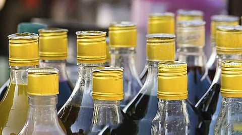 நாகாலாந்தில் கள்ளச்சாராயம் குடித்த 19 பேர் உயிரிழப்பு
